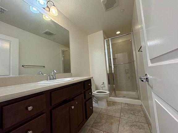 5th image of 6091 Raleigh Rd