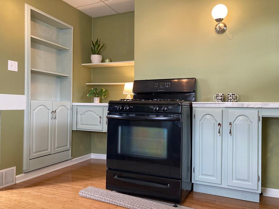 1st image of 3542 Fleming Ave Floor 2
