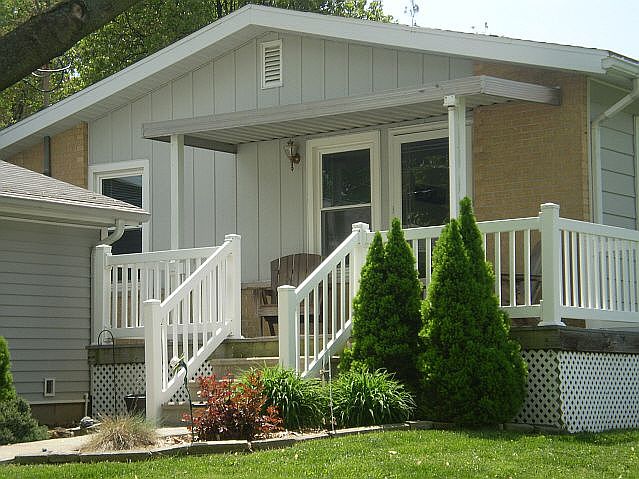 Front of the house 