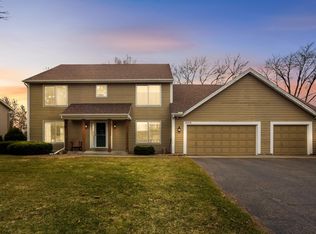 13004 Highpoint Curv, Burnsville, MN 55337
