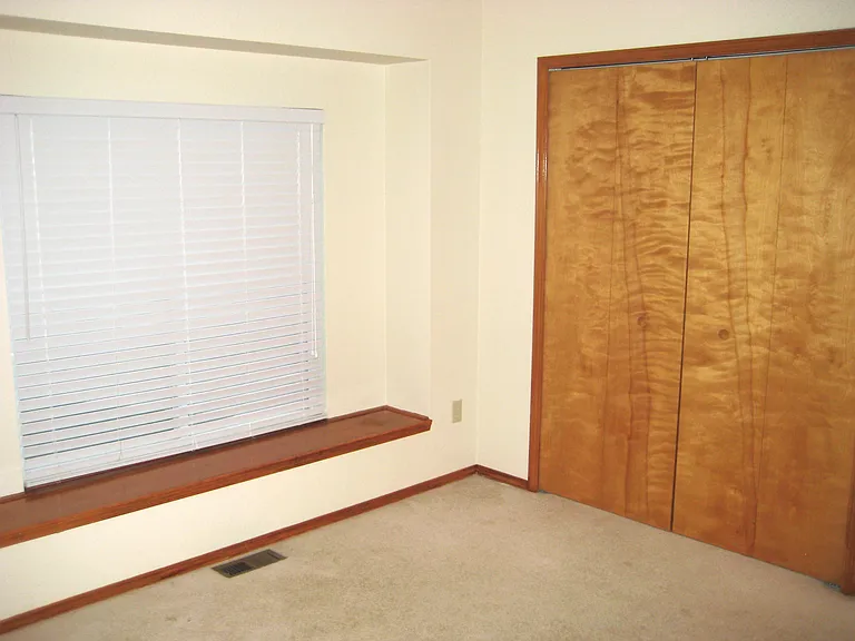 2nd Bedroom with large closet