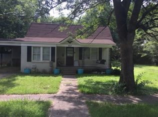 527 Grove St, Conway, AR 72034