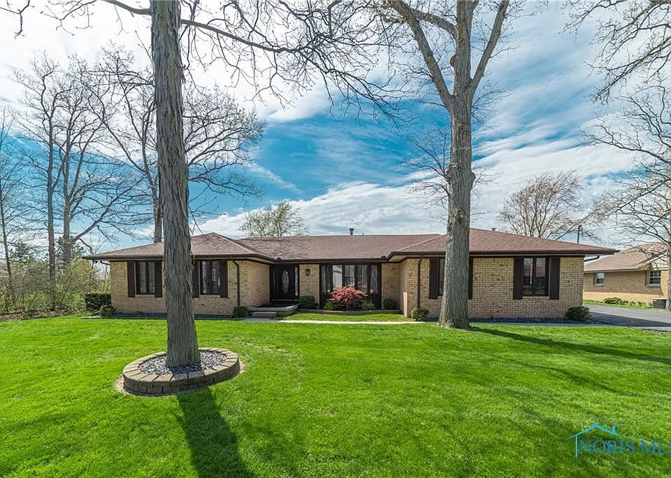 1st image of 26847 Woodland Ct