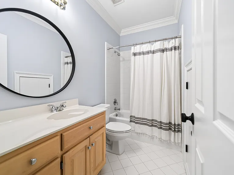 18716 Hammock Ln — Photo 31