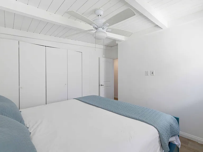 3105 Ocean Dr — Photo 13