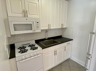 165 Beacon Hill Dr #12, Dobbs Ferry, NY 10522