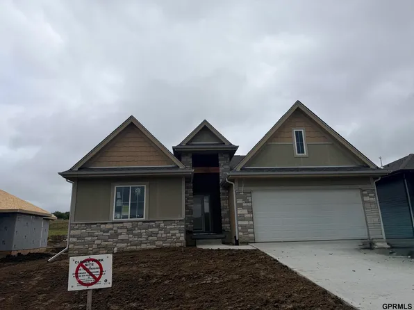 12029 S 46th St, Bellevue, NE 68133