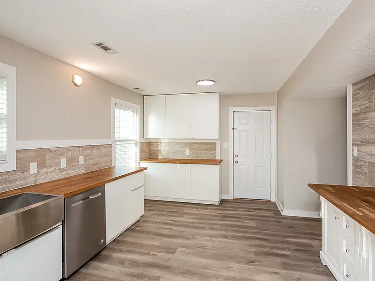 149 Harts Ford Way — Photo 8