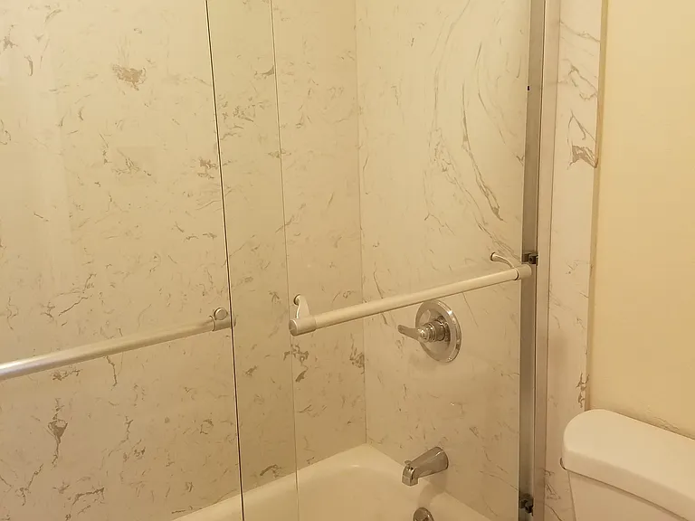 1716 H St #7 — Photo 7