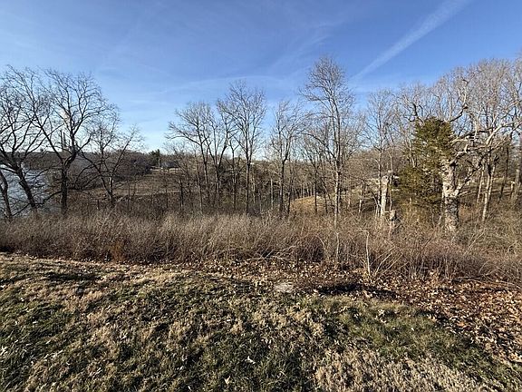 2nd image of 1063 Hamilton Springs Rd