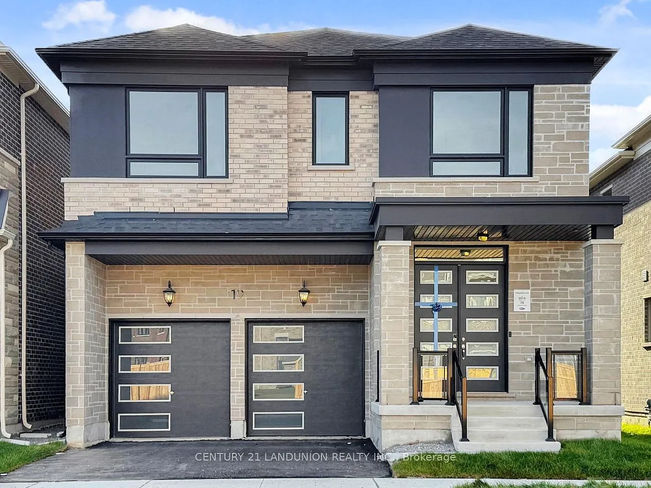 5 bed, $5,000 — Photo 1
