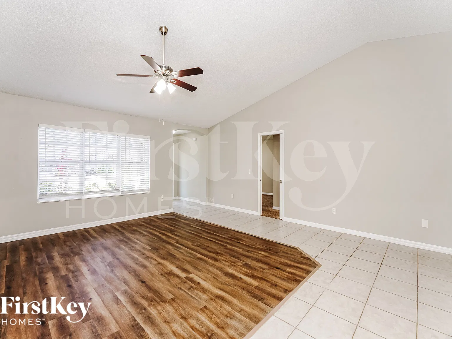 3 bed, 2.0 bath, 2167 sqft, $2,715 — Photo 3