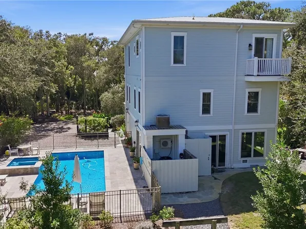 13 Solomon Avenue, Tybee Island, GA 31328