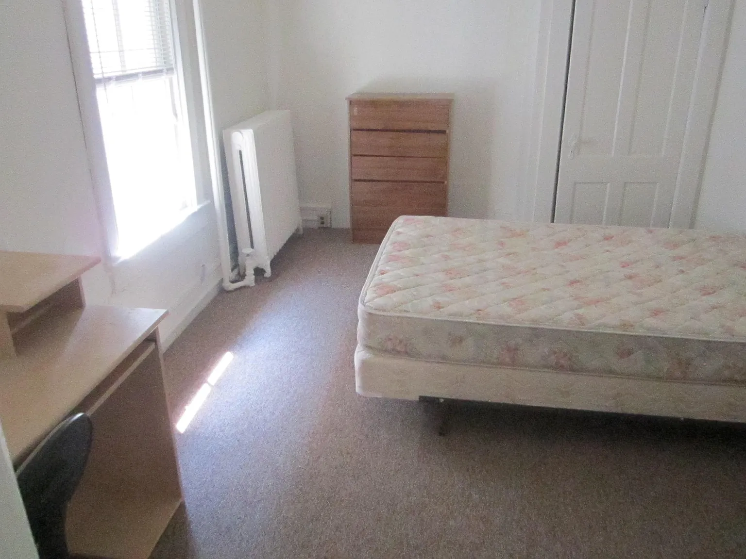 116 Osmun Pl. - 6 — Photo 4