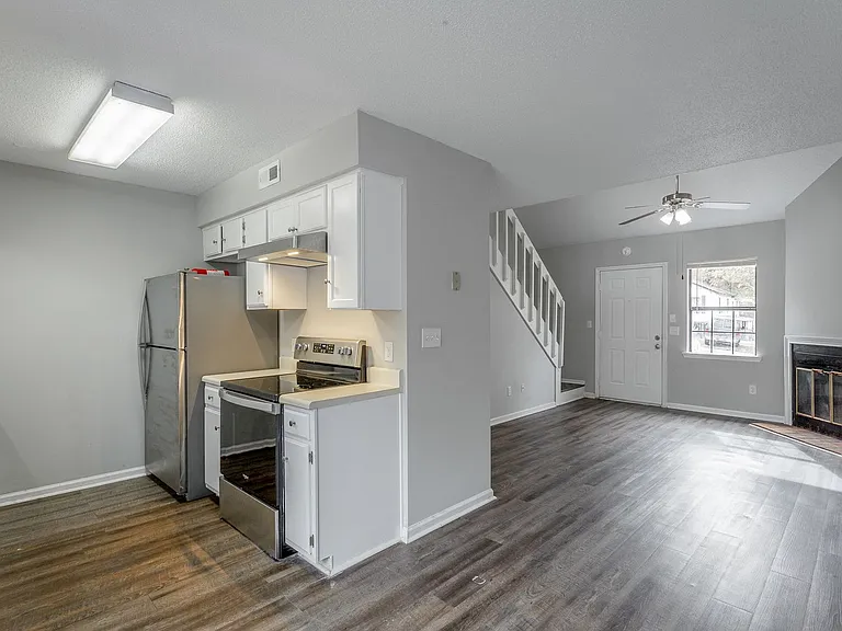 Amberwood Chalet: Modern Comfort in Chattanooga — Photo 29
