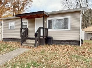 2609 Bartlett St, Parkersburg, WV 26104