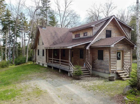 700 Peacham Pond Road, Peacham, VT 05862
