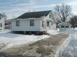 107 E Hitt St, Mount Morris, IL 61054
