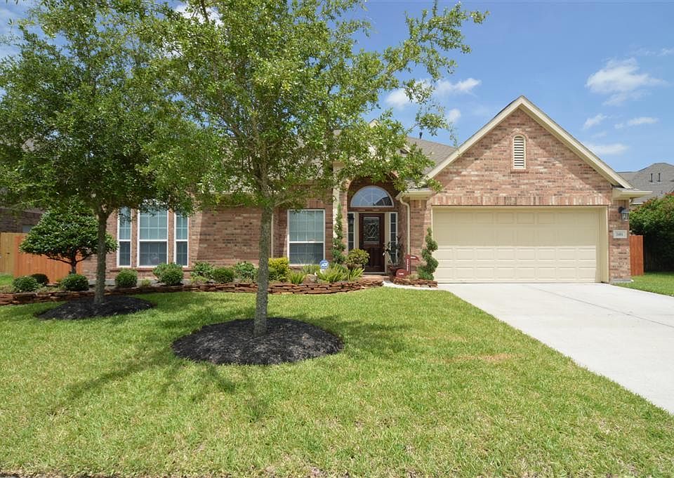 1st image of 3404 Blue Spruce Trl