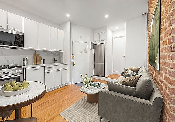2nd image of 314 Mott St #2E