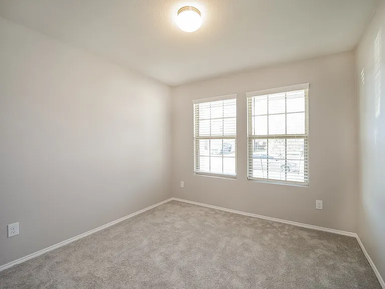 1617 Westfall Dr — Photo 11