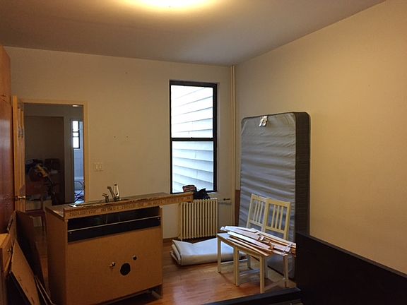5th image of 182 Kingsland Ave #2