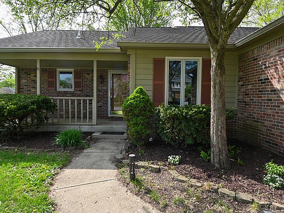 3rd image of 8857 Sundrop Rd