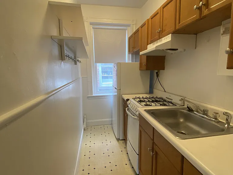 1822 Beacon St #12 — Photo 3