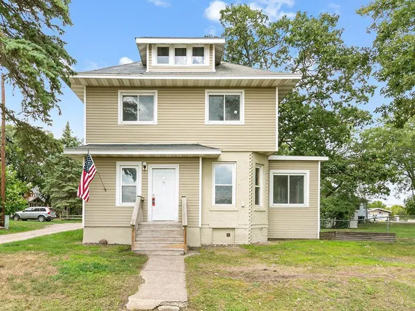 102 1st Ave NW, Little Falls, MN 56345