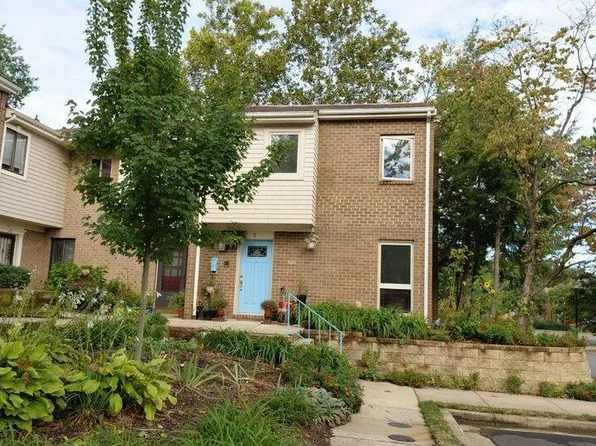 2 Gentry Ct, Annapolis, MD 21403