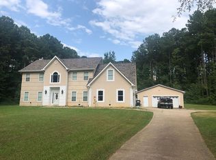 174 Brookside Ln, Brooks, GA 30205