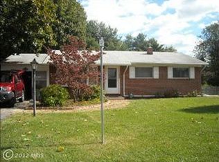 11527 Green Valley Dr, Hagerstown, MD 21740