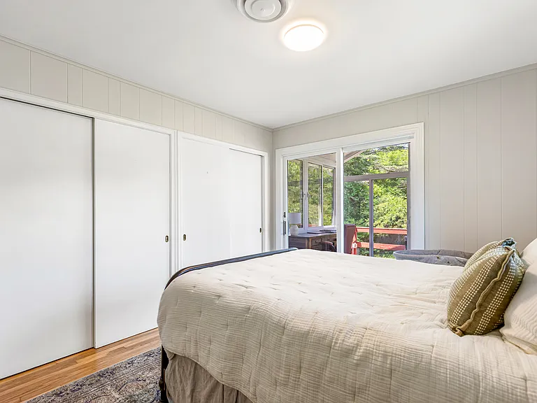 355 Pearse Rd — Photo 32