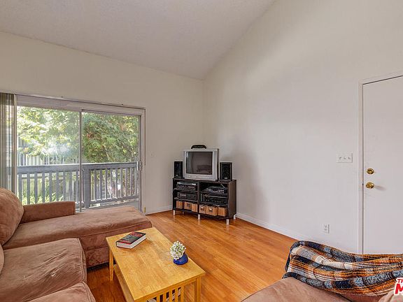 4th image of 9714 Sepulveda Blvd Unit 218