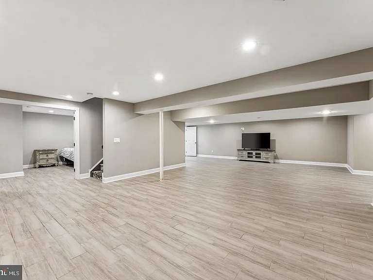 3 Tanyard Rd — Photo 36