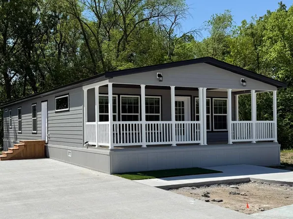 7368 NE Berwick Dr #11, Ankeny, IA 50021