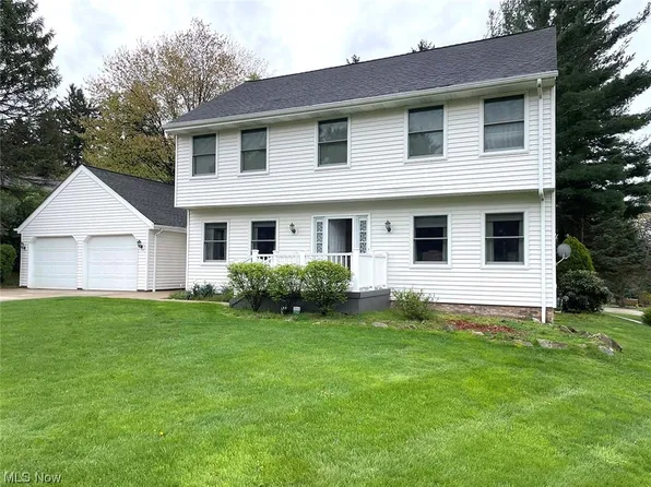 32652 Springside Ln, Solon, OH 44139