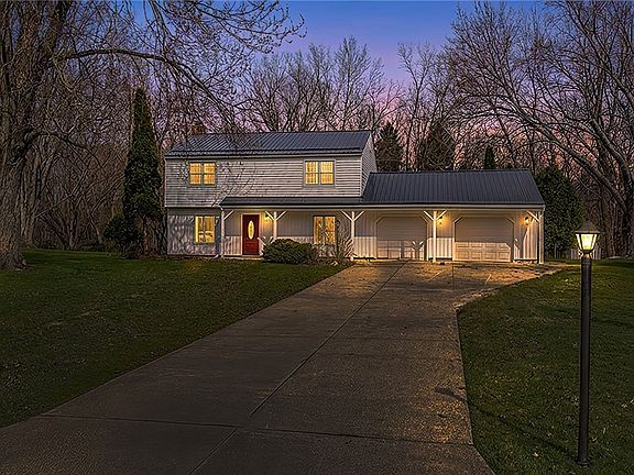 4th image of 8051 Wren Dr