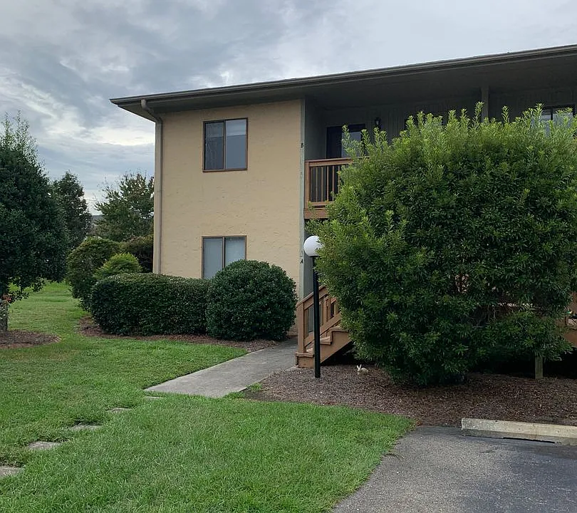 3730B Saint Johns Ct