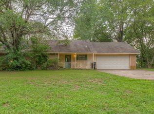 8108 E Green Country Dr, Claremore, OK 74019
