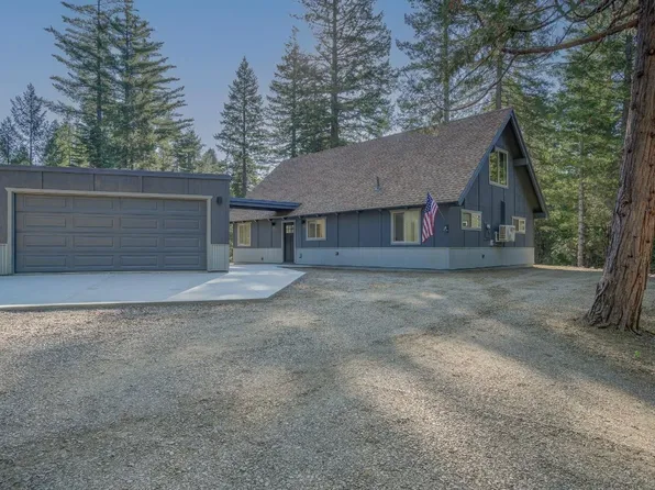 2100 Chinquapin Rd, Mount Shasta, CA 96067