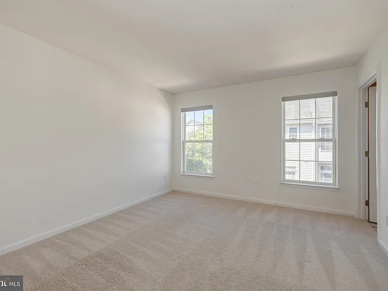 5821 Pearson Ln — Photo 13
