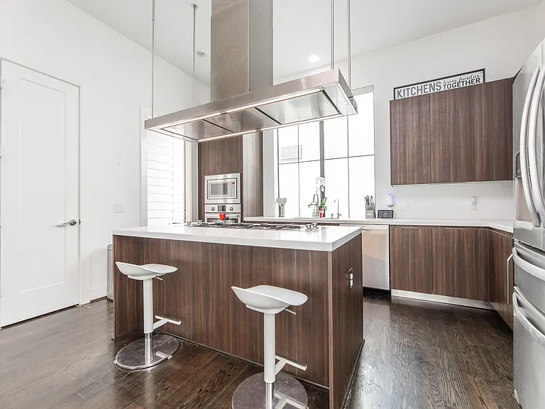 608 Middle St #E — Photo 6