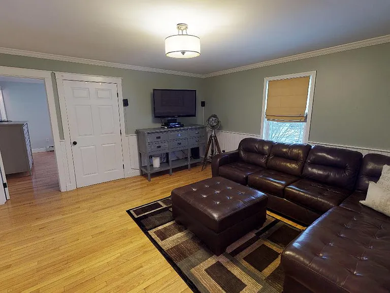 345 State St #A — Photo 13