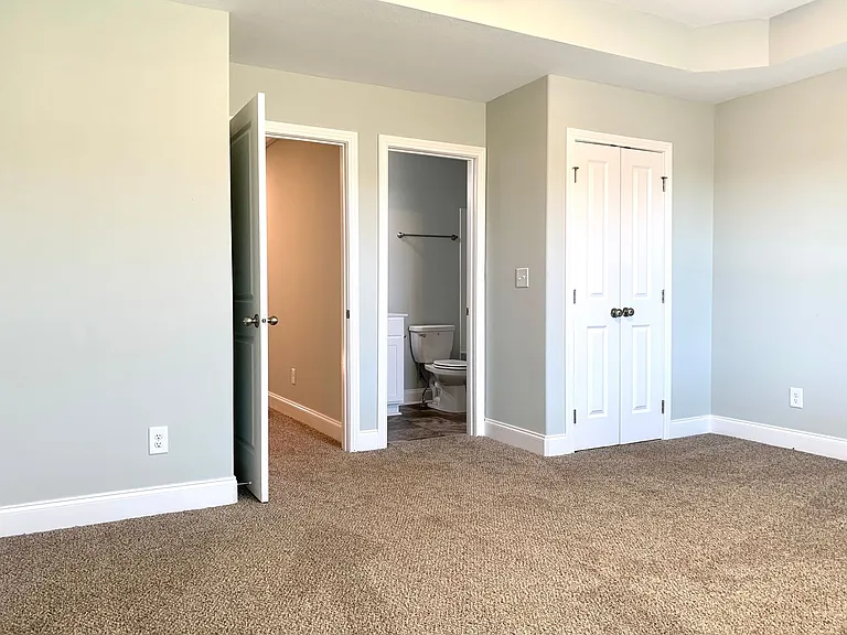 915 Sinclair Dr — Photo 50