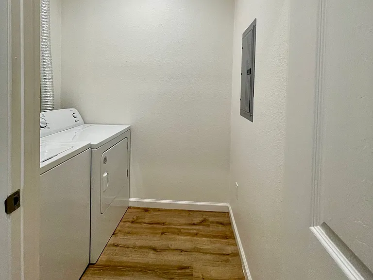 Concord Crossing Apartments — Photo 41
