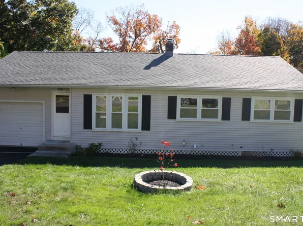 232 Bluebird Dr, Naugatuck, CT 06770