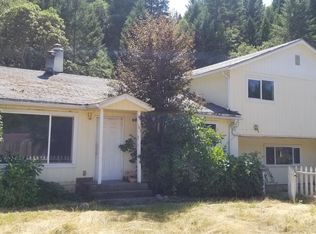 143 Holton Creek Rd, Cave Junction, OR 97531