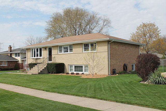 1st image of 10536 S Terry Dr