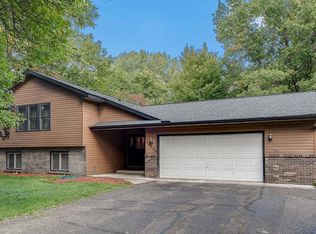 10559 Drake St NW, Coon Rapids, MN 55433